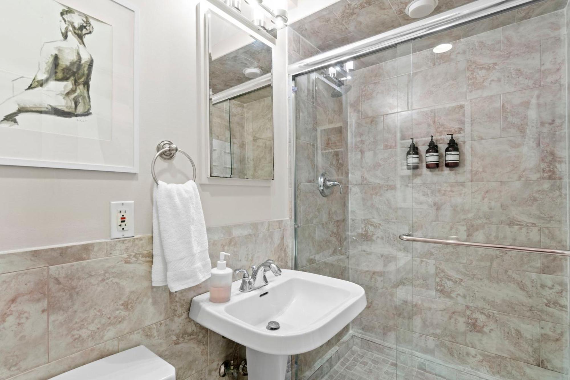 Glover Park/Georgetown Oasis With Parking Apartamento Distrito de Colúmbia Exterior foto